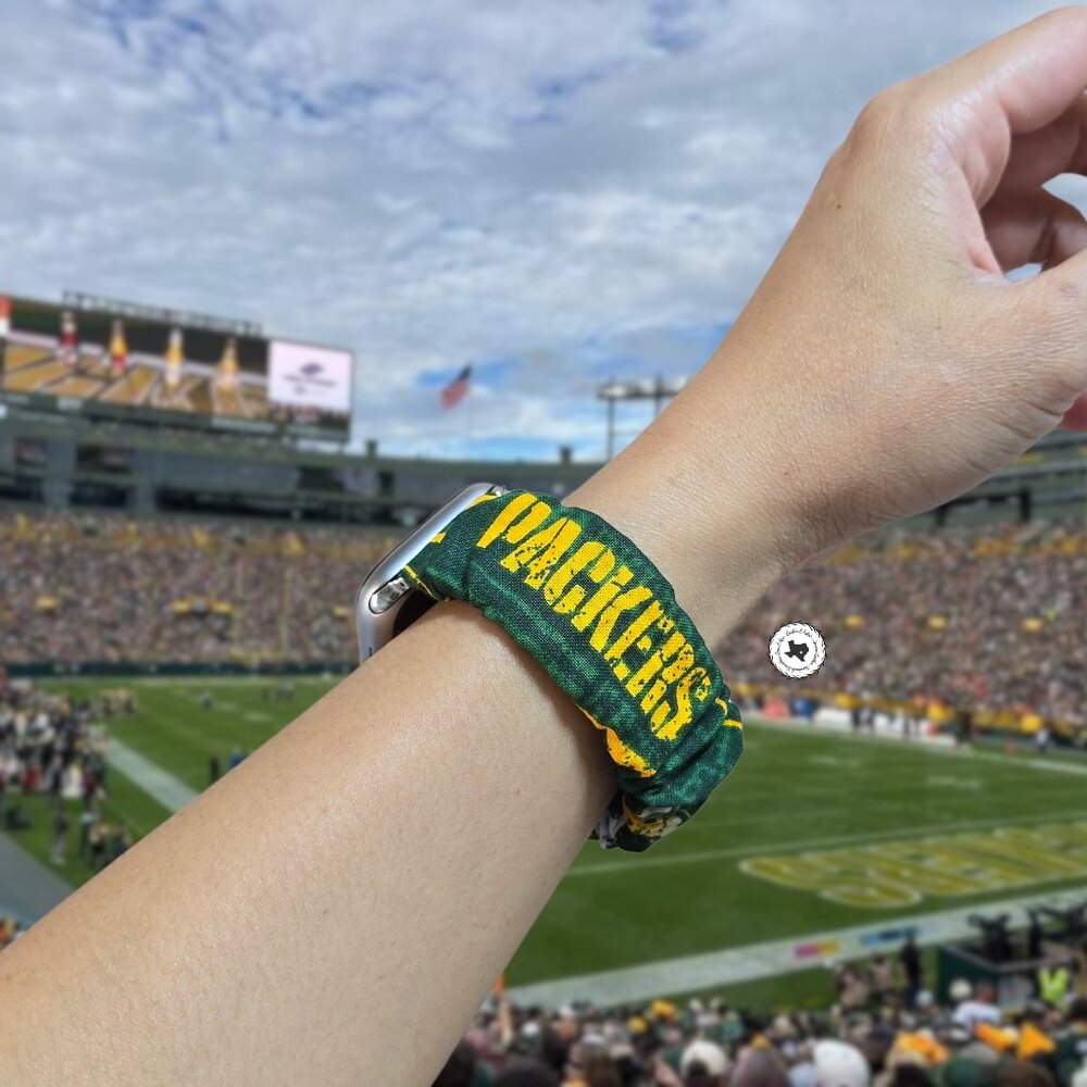 Handmade Wisconsin Football Team Scrunchie Watch Band fit most smartwatches